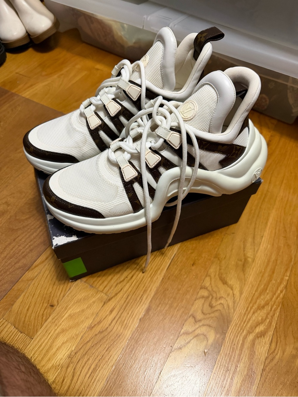 Women’s Louis Vuitton Sneakers - White and Dark Brown leather